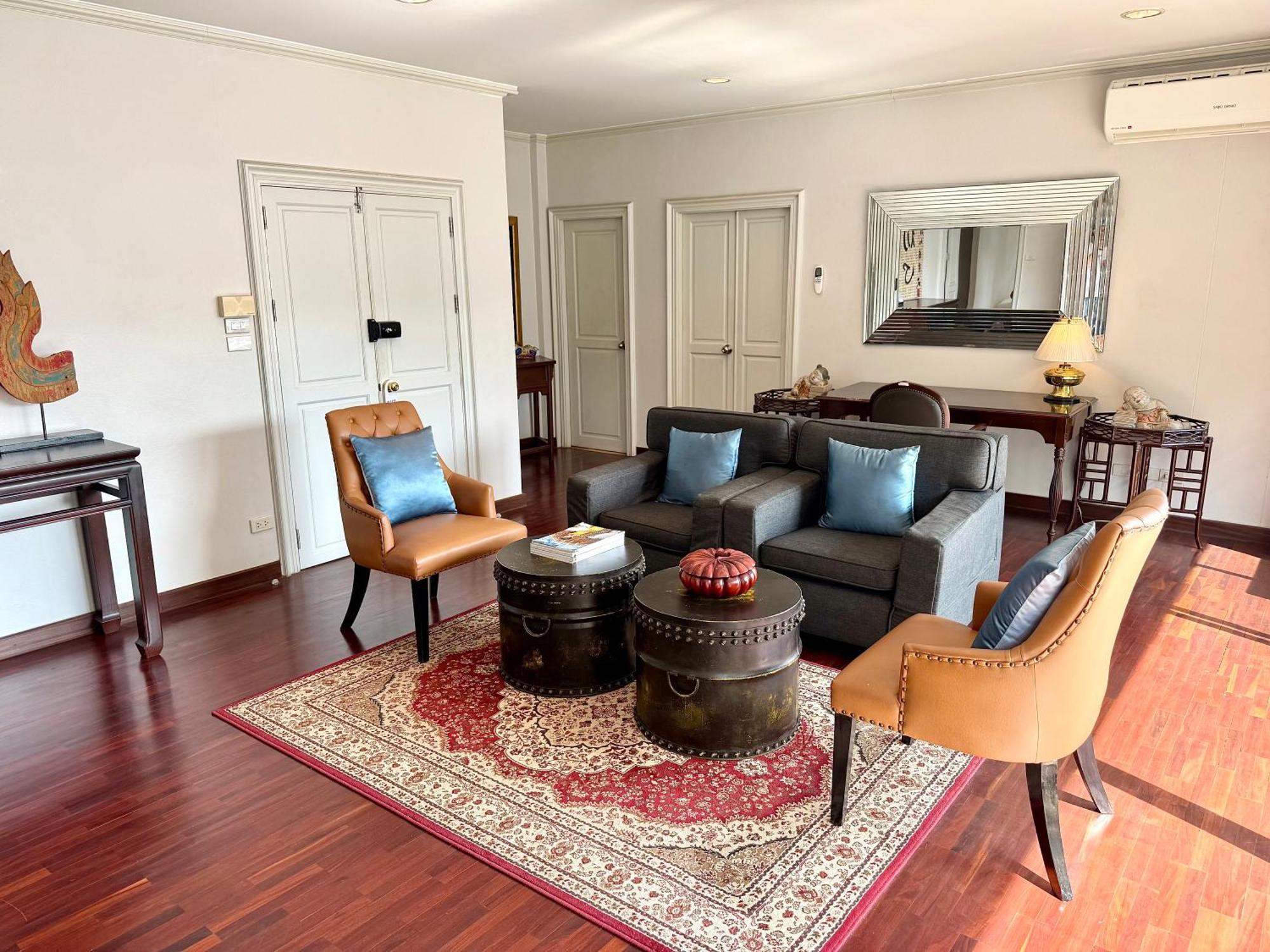 Samsen Suites Spacious 2Br Contemporary Thai Style Bangkok Exterior foto