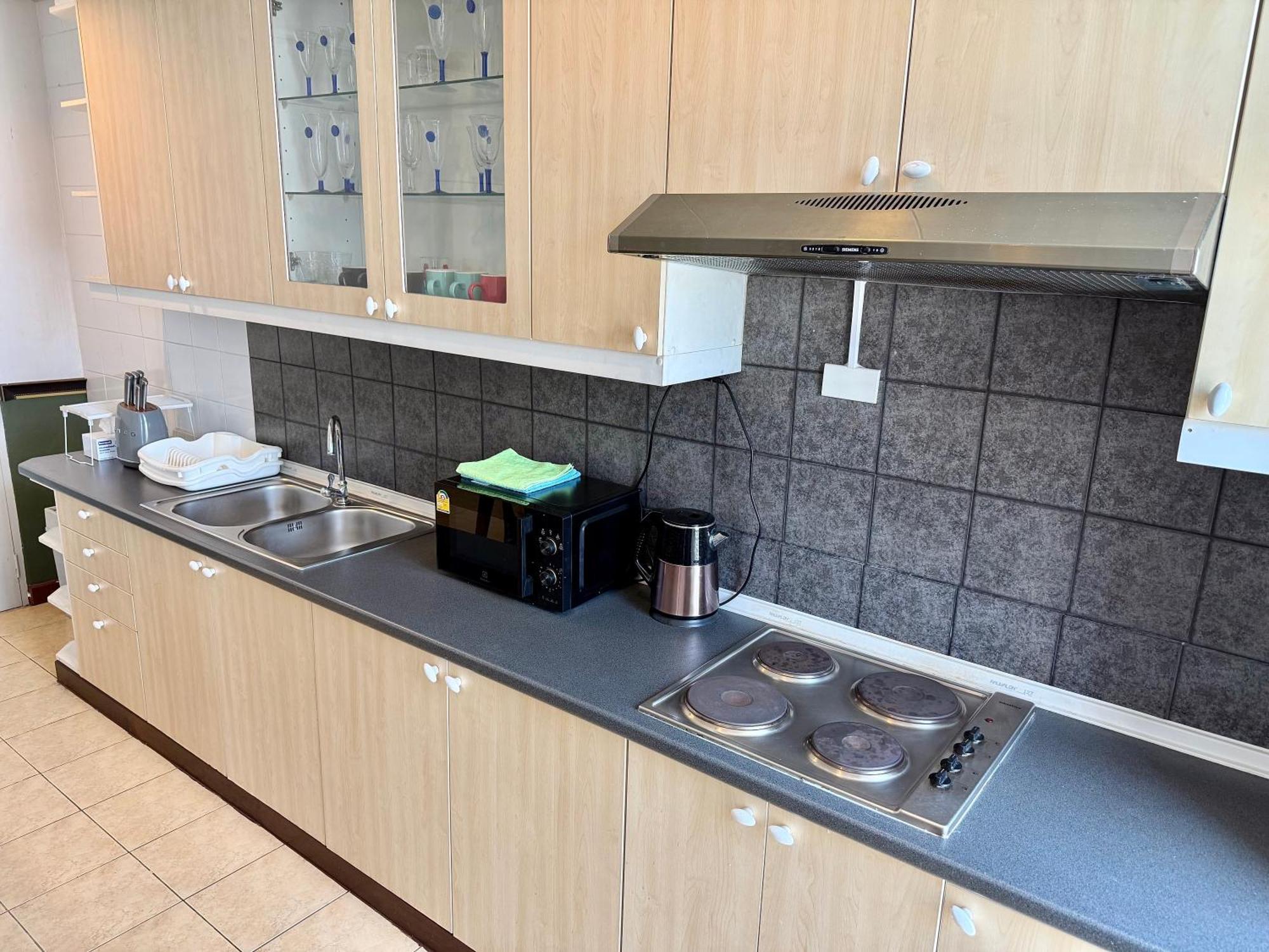 Samsen Suites Spacious 2Br Contemporary Thai Style Bangkok Exterior foto